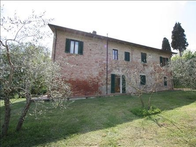 Casa indipendente in vendita a Lucignano