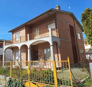 Casa indipendente in Vendita in Via Cella 239 a Ravenna