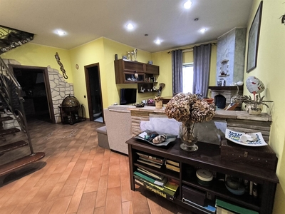 Casa semi indipendente in ottime condizioni in zona Zepponami a Montefiascone