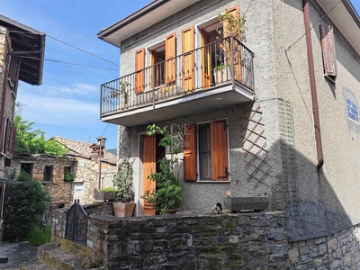 Casa singola in Casanova di Sinistra 12 a Santa Margherita di Staffora