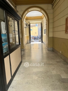 Stanza in Affitto in Corso Giuseppe Garibaldi a Napoli