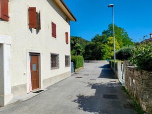 Abitazione bicamere più studio con giardino Sequals