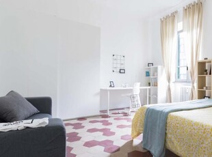 Appartamento con 1 camera da letto in affitto a Zara, Milano