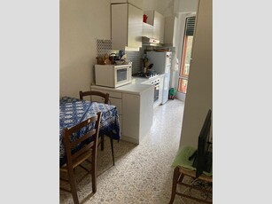 Appartamento in Affitto a Pisa, 1'200€, 140 m², arredato