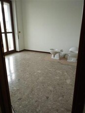 Appartamento in buono stato di 100 mq. a Marina Di Carrara