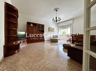 Appartamento in Vendita a Lucca, zona Sant'Anna, 159'000€, 120 m²