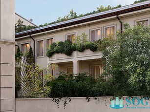 Appartamento in Vendita a Monza, zona San Biagio, 895'000€, 179 m²