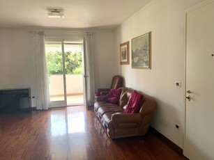 Appartamento in Vendita a Pordenone, zona Semicentro, 250'000€, 156 m²