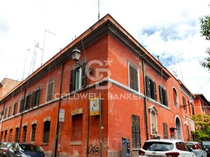 Bilocale in Vendita a Roma, zona Trastevere, 320'000€, 39 m²