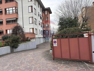 Box in Vendita a Parma, zona Montanara, 23'000€, 15 m²