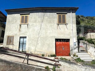 Complesso in Via La Fiora, Terracina (LT)