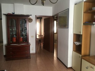 Quadrilocale in Affitto a Pisa, zona San Giusto, 700€, 74 m², arredato