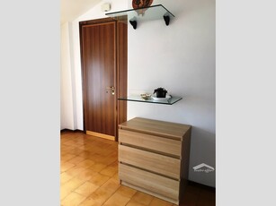 Trilocale in Affitto a Campobasso, zona Centro, 250€, 80 m², arredato