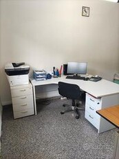 Ufficio/studio in spazio condiviso