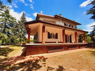 Villa in Vendita a Roma, zona Boccea, 650'000€, 400 m²