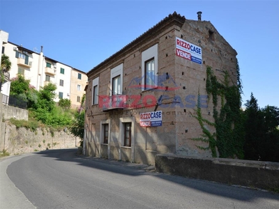 Stabile/Palazzo con giardino in via porta cappuccini, Corigliano-Rossano