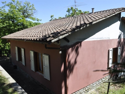 Villa con giardino in vall'olmo, Pratovecchio