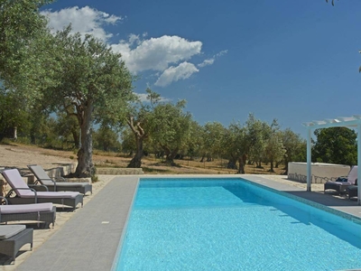 Confortevole casa a Noto con piscina, terrazza e barbecue