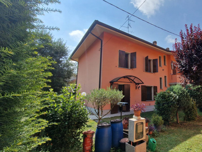 villa in vendita a Correggio
