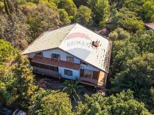 Villa in vendita a Gravina Di Catania