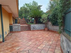 Villa bifamiliare in Via Sebastiano Grasso, 25, Aci Catena (CT)