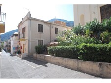 Casa Indipendente in Via Risorgimento, 132, Santa Marina Salina (ME)