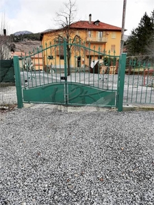 CASA CON GIARDINO , IDEALE INVESTIMENTO