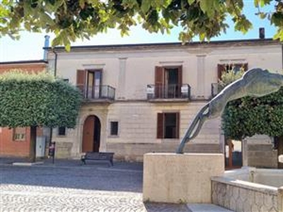 Casa indipendente a Castel Baronia