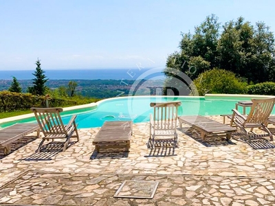 Prestigiosa villa di 500 mq in vendita, Forte dei Marmi, Italia