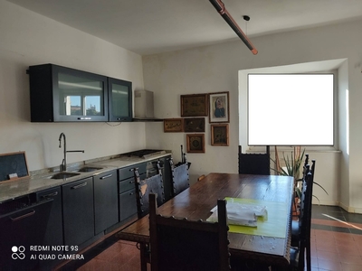 Appartamento in Piazza Cavour, Livorno, 7 locali, 1 bagno, 160 m²