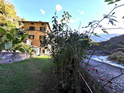 Appartamento in vendita a Sondrio Semiperiferica: Castel Masegra Convitto