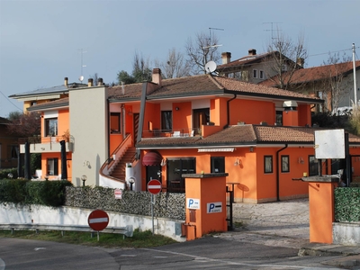 Villa in vendita a Valeggio Sul Mincio Verona Salionze