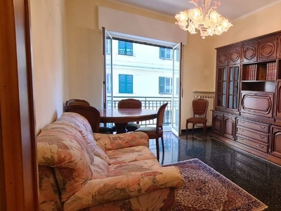 Appartamento in Via Carlo Orgiero, Genova, 6 locali, 1 bagno, 95 m²