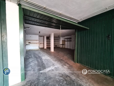 Box / Garage in vendita a Albenga - Zona: Campochiesa