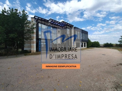 capannone industriale in vendita a Lemignano