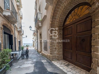Prestigioso complesso residenziale in vendita Vico Sant'Agostino, 7, Taranto, Puglia