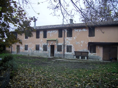 Rustico casale in vendita a Nogarole Rocca Verona Bagnolo