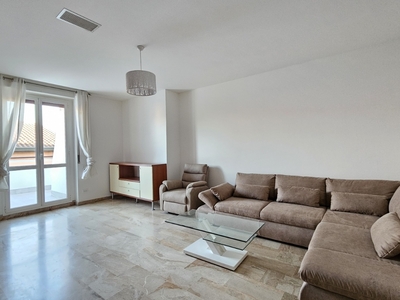 Trilocale in Via Mazzini, Pontirolo Nuovo, giardino in comune, 104 m²