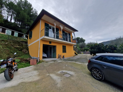 Villa in vendita a Andora - Zona: Andora