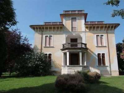 Villa in vendita a Sirmione
