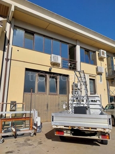 Capannone Industriale in in vendita da privato a Montelupo Fiorentino via Castellucci, 10