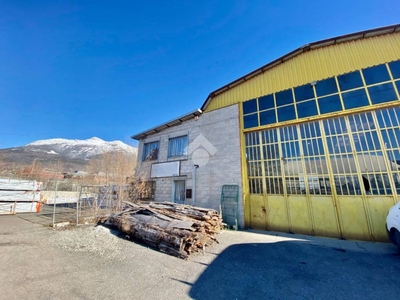 Capannone Industriale in vendita a Charvensod frazione Plan Felinaz, 25