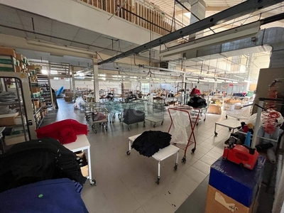 Capannone Industriale in vendita a Porto Viro via Roma, 5