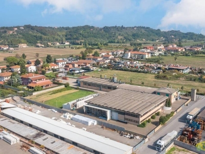 Capannone Industriale in vendita a Santa Maria a Monte