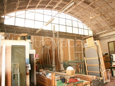 Capannone Industriale in vendita ad Arezzo via Piero Calamandrei, 64