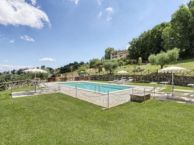 Casa a San Venanzo con piscina e barbecue