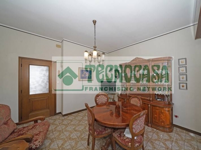 Casa Bi - Trifamiliare in Vendita a Sirmione Lugana