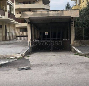 Garage in vendita a Battipaglia via Serroni