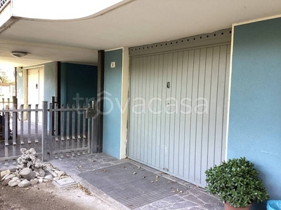 Garage in vendita a Bellaria-Igea Marina ariosto, 6