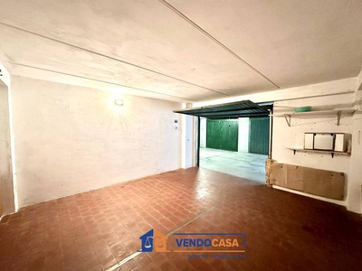 Garage in vendita a Borghetto Santo Spirito via Michelangelo